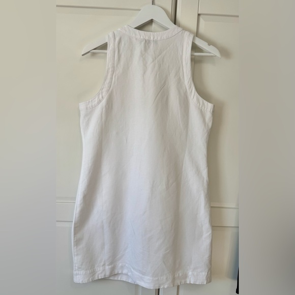 Vineyard Vines Women’s Linen Button Front Shift Dress White with Gold Accent - Picture 4 of 9